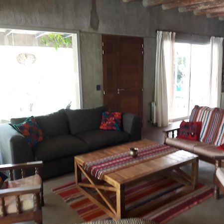 Casa Los Cerezos En Chacras De Coria Kültér fotó