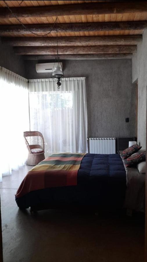 Casa Los Cerezos En Chacras De Coria Kültér fotó