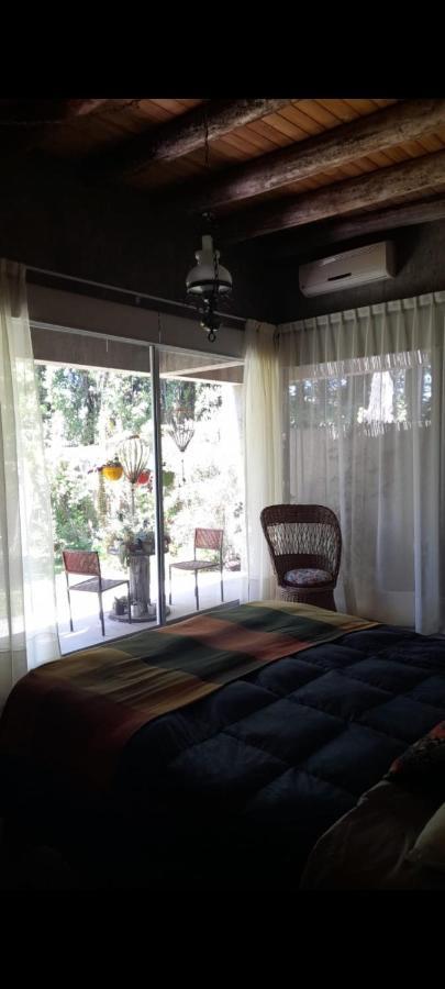 Casa Los Cerezos En Chacras De Coria Kültér fotó