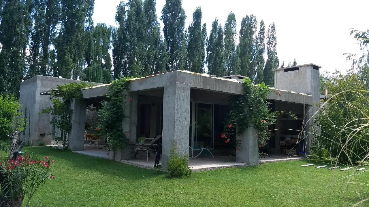 Casa Los Cerezos En Chacras De Coria Kültér fotó
