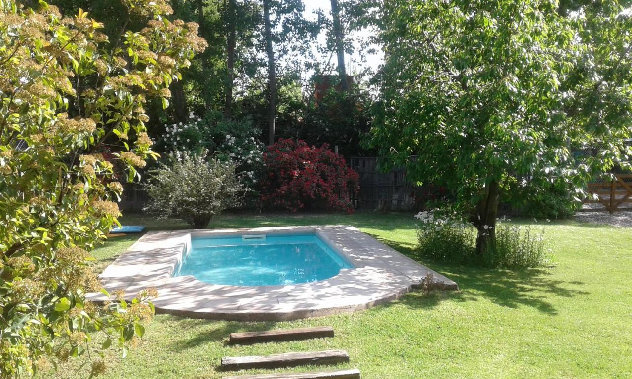 Casa Los Cerezos En Chacras De Coria Kültér fotó