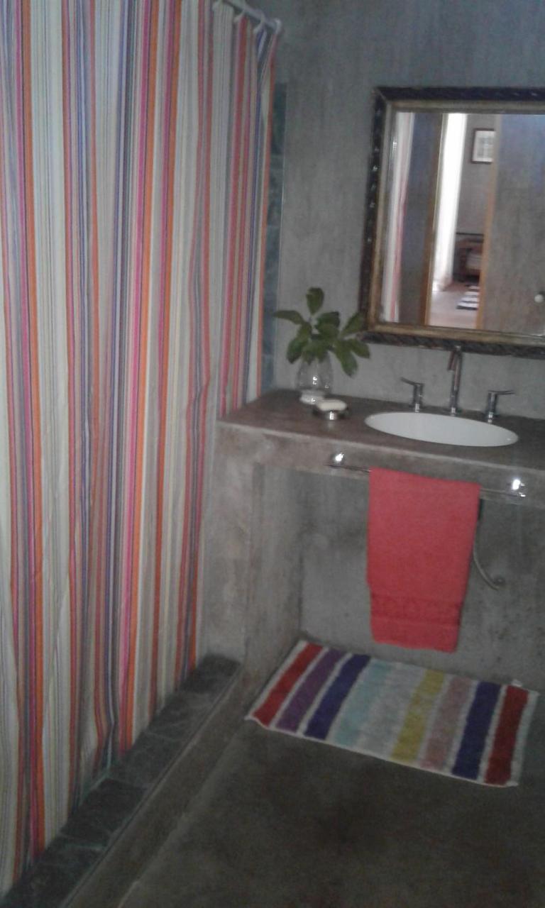 Casa Los Cerezos En Chacras De Coria Kültér fotó