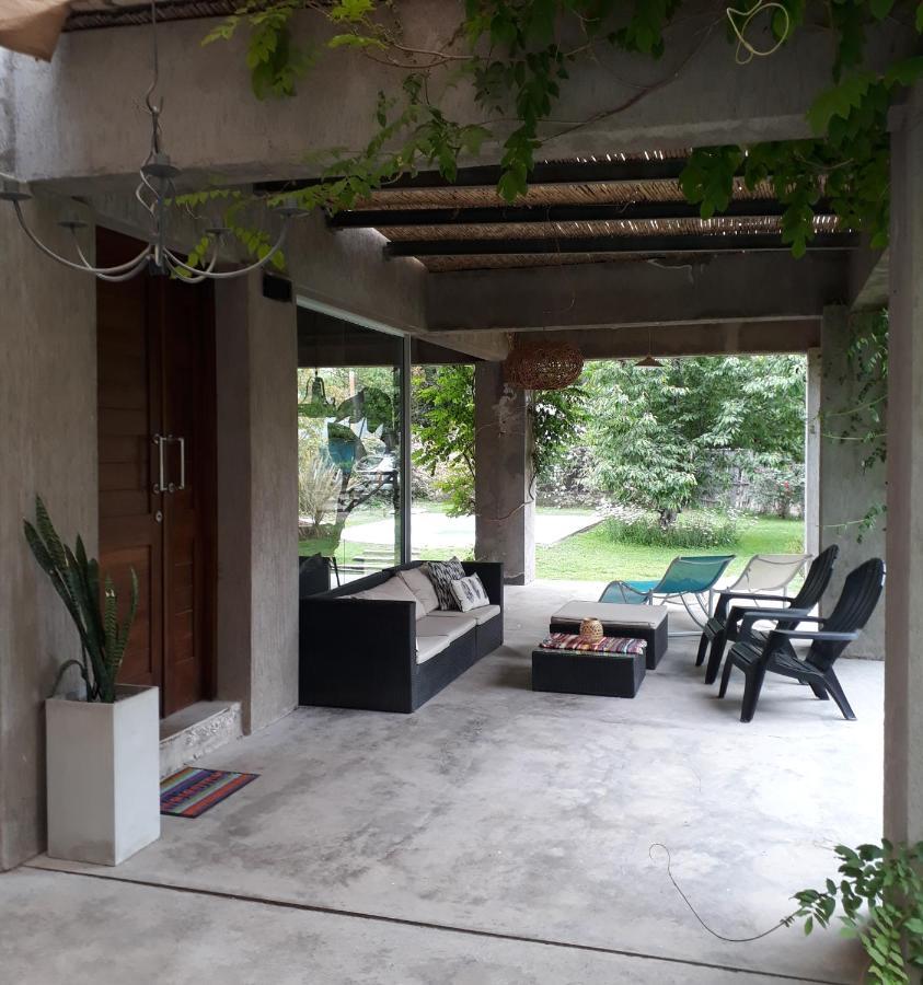 Casa Los Cerezos En Chacras De Coria Kültér fotó
